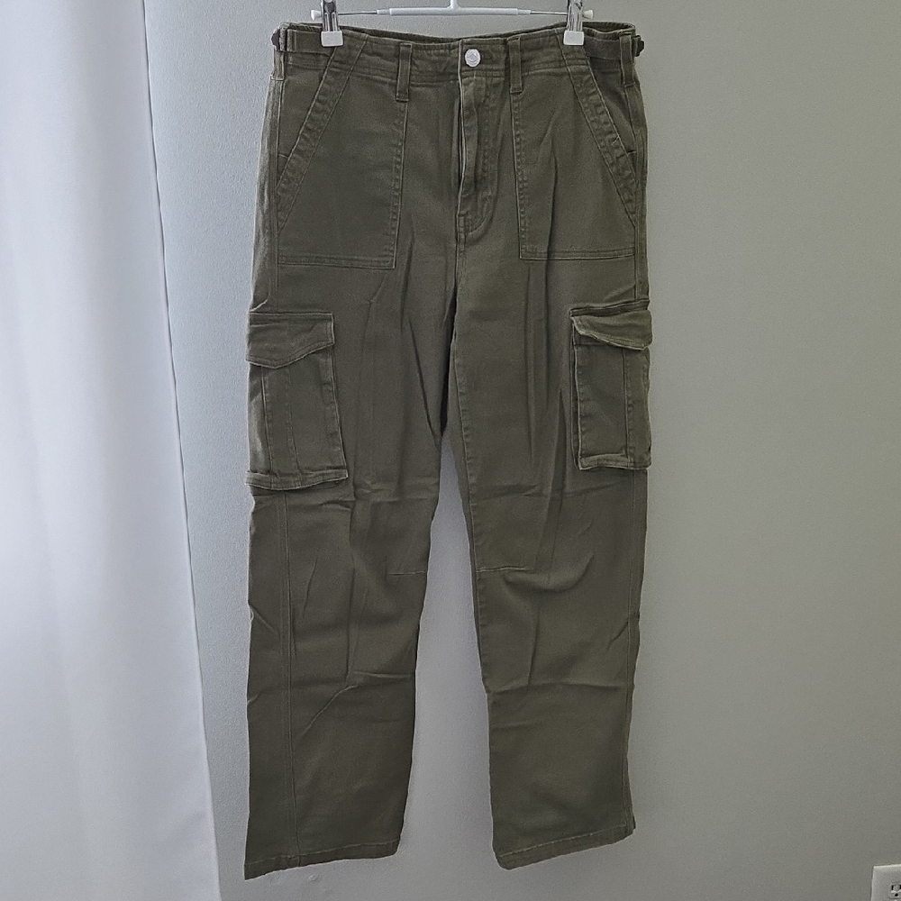 Refuge Khaki Cargo Pants